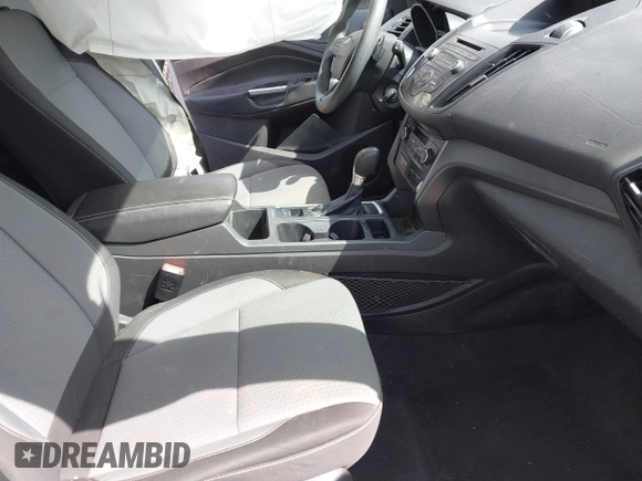 2017 Ford Escape SE with VIN 1FMCU9G95HUA10906, listed as a IAAI auction lot 41841566 with 132,777 mi miles. Bid and sale history available at carsss.com. Image 5.