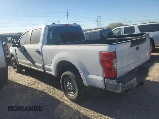 2020 Ford F-250 XL with VIN 1FT7W2A64LEC12385, listed as a Copart auction lot 77958334 with 122,635 mi miles and Salvage title. Bid and sale history available at DreamBid. Image 2.