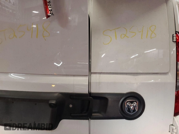 2022 Ram ProMaster City Cargo Tradesman with VIN ZFBHRFAB3N6Y37313, listed as a IAAI auction lot 42194321 with 21 mi miles and . Bid and sale history available at carsss.com. Image 1.