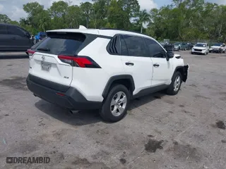 2020 Toyota RAV4 XLE with VIN 2T3W1RFV8LC053206, listed as a IAAI auction lot 41866082 with 188,118 mi miles. Bid and sale history available at carsss.com. Image 4.