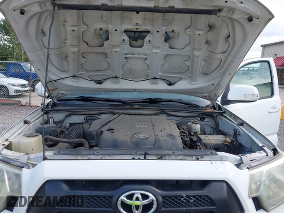 2013 Toyota Tacoma PreRunner z VIN 5TFKU4HN6DX003129, wystawiony jako IAAI lot #42190939 z przebiegiem 206 404 mil mil oraz . Historia ofert i sprzedaży dostępna na DreamBid. Obrazek 10.