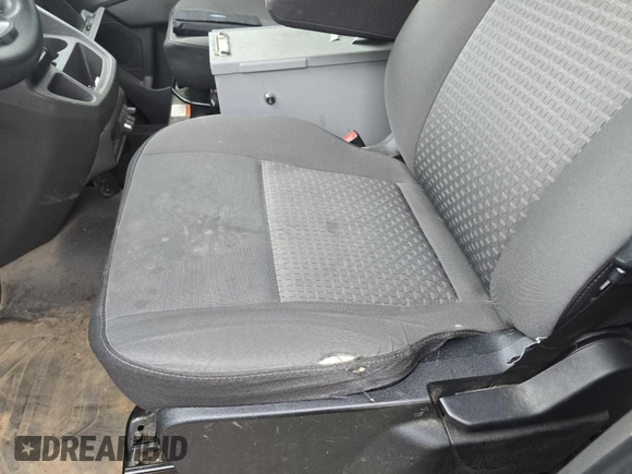 2020 Ford Transit Cargo with VIN 1FTBF4UG0LKB26146, listed as a IAAI auction lot 42679323 with 137,541 mi miles and . Bid and sale history available at DreamBid. Image 18.