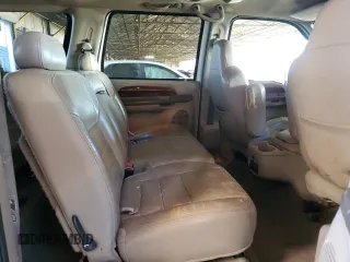 2002 Ford Excursion Limited с VIN 1FMNU43S62ED07804, выставлен на аукционе Copart как лот 46472715 с пробегом 282 929 миль миль и Чистый • Clean title. История ставок и продаж доступна на DreamBid. Изображение 11.