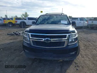 2017 Chevrolet Suburban LT z VIN 1GNSKHKC6HR246168, wystawiony jako IAAI lot #42150327 z przebiegiem Nie podano mil oraz . Historia ofert i sprzedaży dostępna na DreamBid. Obrazek 13.