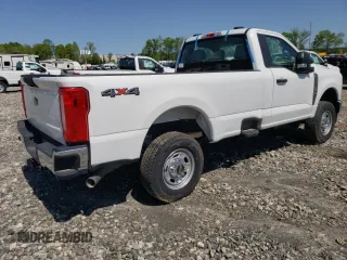 2023 Ford F-250 XL z VIN 1FTBF2BA4PEE00455, wystawiony jako Copart lot #52188595 z przebiegiem Nie podano mil oraz Szkody całkowita. Historia ofert i sprzedaży dostępna na DreamBid. Obrazek 3.