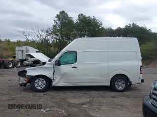 2021 Nissan NV Cargo SV z VIN 1N6BF0LYXMN800271, wystawiony jako IAAI lot #41847197 z przebiegiem 180 913 mil mil oraz . Historia ofert i sprzedaży dostępna na DreamBid. Obrazek 14.