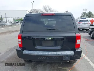 2008 Jeep Patriot Sport with VIN 1J8FT28WX8D711353, listed as a IAAI auction lot 41793321 with 161,777 mi miles. Bid and sale history available at carsss.com. Image 16.