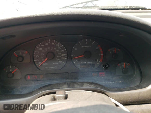 2001 Ford Mustang GT Deluxe с VIN 1FAFP42X11F204964, выставлен на аукционе Copart как лот 60485175 с пробегом Не указан миль и Чистый • Clean title. История ставок и продаж доступна на DreamBid. Изображение 9.