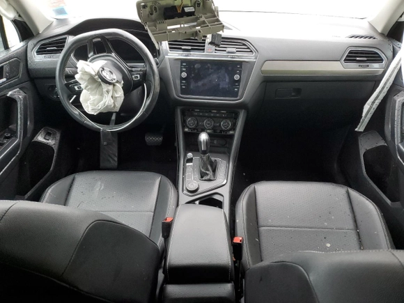 2021 Volkswagen Tiguan SE with VIN 3VV2B7AX5MM002564, listed as a Copart auction lot 81815144 with 0 mi miles and Non Repairable. Bid and sale history available at carsss.com. Image 8.