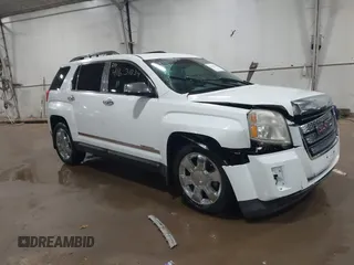 2011 GMC Terrain SLT-2 with VIN 2CTFLXE58B6246386, listed as a IAAI auction lot 41631834 with 174,802 mi miles. Bid and sale history available at carsss.com. Image 1.