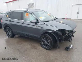 2022 Volkswagen Tiguan SE with VIN 3VV3B7AX3NM036590, listed as a IAAI auction lot 41463528 with 86,290 mi miles. Bid and sale history available at carsss.com. Image 1.