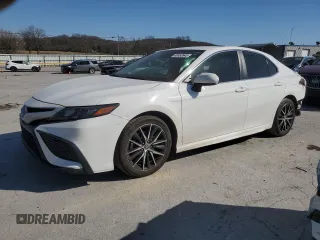 2021 Toyota Camry SE Nightshade with VIN 4T1G11AK5MU580812, listed as a Copart auction lot 48553545 with 86,337 mi miles and Salvage Title. Bid and sale history available at carsss.com. Image 1.