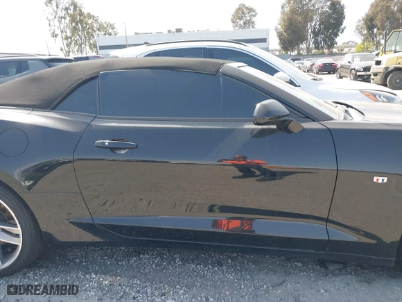 2018 Chevrolet Camaro 1LT with VIN 1G1FB3DS6J0167524, listed as a IAAI auction lot 41583079 with 98,089 mi miles. Bid and sale history available at carsss.com. Image 14.