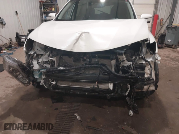 2019 Nissan Rogue SV with VIN 5N1AT2MV7KC747105, listed as a IAAI auction lot 41445027 with 40,958 mi miles. Bid and sale history available at carsss.com. Image 6.