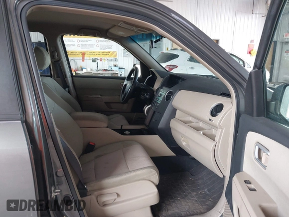 2009 Honda Pilot EX with VIN 5FNYF48419B021891, listed as a IAAI auction lot 42241327 with 178,926 mi miles and . Bid and sale history available at DreamBid. Image 5.