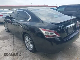2013 Nissan Maxima SV with VIN 1N4AA5AP3DC830542, listed as a IAAI auction lot 42127767 with 161,990 mi miles and . Bid and sale history available at DreamBid. Image 3.