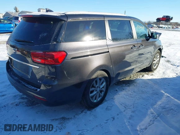 2020 Kia Sedona EX with VIN KNDMB5C11L6642600, listed as a IAAI auction lot 41332168 with 83,302 mi miles. Bid and sale history available at carsss.com. Image 4.