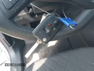 2018 Volkswagen Atlas S с VIN 1V2AP2CAXJC540812, выставлен на аукционе IAAI как лот 41443187 с пробегом 83 511 миль миль и . История ставок и продаж доступна на DreamBid. Изображение 11.