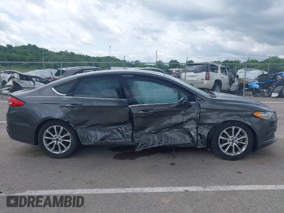 2017 Ford Fusion SE с VIN 3FA6P0HD2HR349952, выставлен на аукционе IAAI как лот 42295433 с пробегом 39 250 миль миль и . История ставок и продаж доступна на DreamBid. Изображение 13.