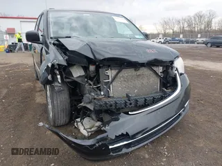 2014 Chrysler Town & Country Touring with VIN 2C4RC1BG7ER449297, listed as a IAAI auction lot 42113170 with 195,878 mi miles and . Bid and sale history available at DreamBid. Image 6.