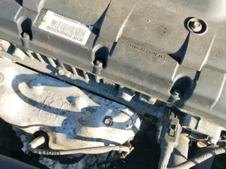 2009 Hyundai Elantra GLS z VIN KMHDU46D69U699305, wystawiony jako IAAI lot #41409984 z przebiegiem 90 141 mil mil oraz . Historia ofert i sprzedaży dostępna na DreamBid. Obrazek 12.