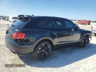 2018 Bentley Bentayga Signature z VIN SJAAC2ZV8JC020603, wystawiony jako Copart lot #44983945 z przebiegiem 48 565 mil mil oraz Szkody całkowita. Historia ofert i sprzedaży dostępna na DreamBid. Obrazek 3.