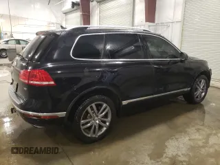 2016 Volkswagen Touareg Sport with VIN WVGEF9BP5GD012758, listed as a Copart auction lot 85434084 with 111,746 mi miles and Salvage Title. Bid and sale history available at DreamBid. Image 3.