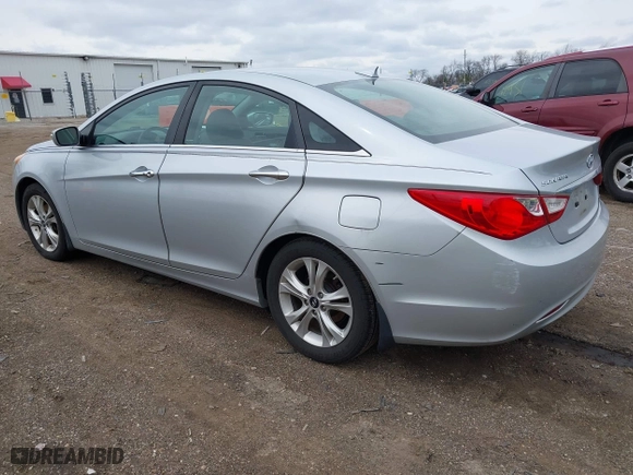 2013 Hyundai Sonata SE with VIN 5NPEC4AC9DH638852, listed as a IAAI auction lot 41966220 with 151,324 mi miles. Bid and sale history available at carsss.com. Image 3.