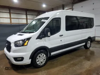 2023 Ford Transit Passenger XL z VIN 1FBAX2C84PKA94044, wystawiony jako Copart lot #58401205 z przebiegiem 42 644 mil mil oraz Tytuł czysty. Historia ofert i sprzedaży dostępna na DreamBid. Obrazek 1.