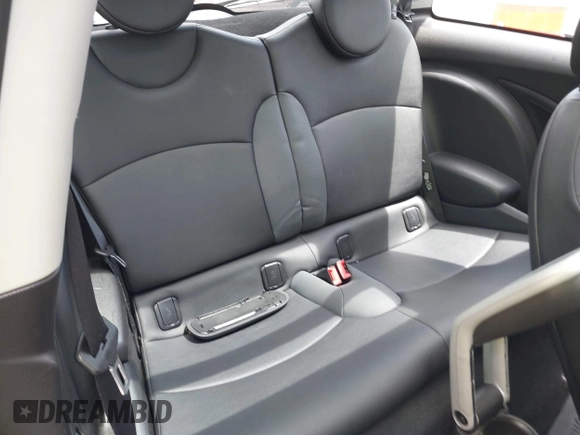 2009 MINI Hardtop S with VIN WMWMF73549TX41034, listed as a IAAI auction lot 42210662 with 108,118 mi miles and . Bid and sale history available at DreamBid. Image 8.