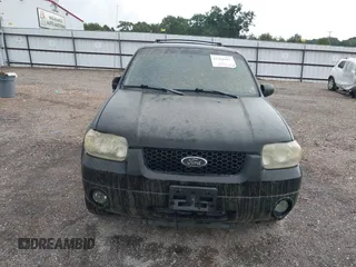 2005 Ford Escape Limited с VIN 1FMCU94105KA84482, выставлен на аукционе IAAI как лот 42364481 с пробегом 191 036 миль миль и . История ставок и продаж доступна на DreamBid. Изображение 12.
