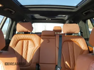 2019 BMW X7 xDrive40i z VIN 5UXCW2C53KL086449, wystawiony jako Copart lot #51090755 z przebiegiem 109 920 mil mil oraz Czysty tytuł • Clean title. Historia ofert i sprzedaży dostępna na DreamBid. Obrazek 10.