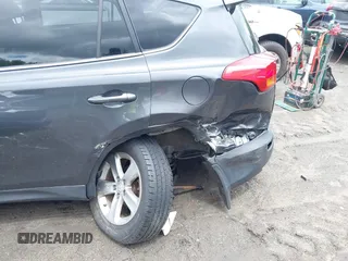 2013 Toyota RAV4 XLE с VIN JTMRFREV2D5002727, выставлен на аукционе IAAI как лот 42273740 с пробегом 180 162 миль миль и . История ставок и продаж доступна на DreamBid. Изображение 6.