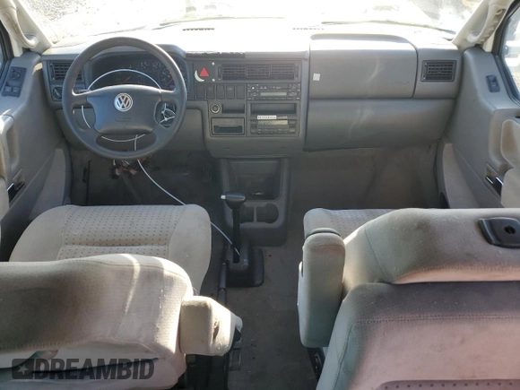 2003 Volkswagen EuroVan MV с VIN WV2MB47053H012029, выставлен на аукционе Copart как лот 68222234 с пробегом 247 494 миль миль и Списание • Salvage title. История ставок и продаж доступна на DreamBid. Изображение 8.