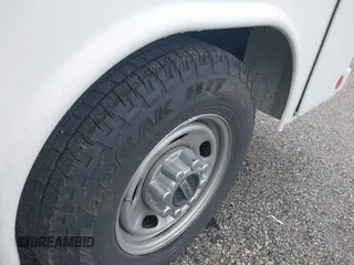 2017 Ford F-250 XL с VIN 1FTBF2A64HED39204, выставлен на аукционе IAAI как лот 42372160 с пробегом 83 748 миль миль и . История ставок и продаж доступна на DreamBid. Изображение 12.