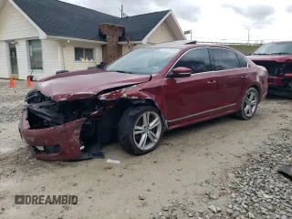 2015 Volkswagen Passat SEL Premium z VIN 1VWCV7A33FC013698, wystawiony jako Copart lot #53376915 z przebiegiem 86 831 mil mil oraz Szkody całkowita. Historia ofert i sprzedaży dostępna na DreamBid. Obrazek 1.