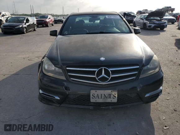 2014 Mercedes-Benz C 250 Sport with VIN WDDGF4HB8EA957803, listed as a Copart auction lot 63412805 with 110,391 mi miles and Clean title. Bid and sale history available at DreamBid. Image 5.