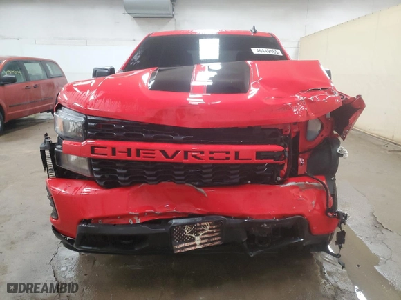 2021 Chevrolet Silverado 1500 Custom with VIN 1GCPYBEK1MZ343558, listed as a Copart auction lot 46449465 with 71,078 mi miles and Non Repairable. Bid and sale history available at carsss.com. Image 5.