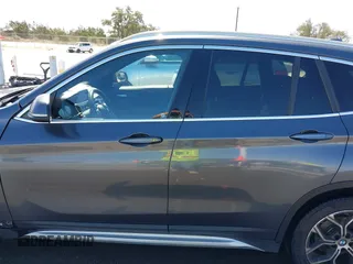 2020 BMW X1 sDrive28i with VIN WBXJG7C0XL3L92799, listed as a IAAI auction lot 41752133 with 92,328 mi miles. Bid and sale history available at carsss.com. Image 15.