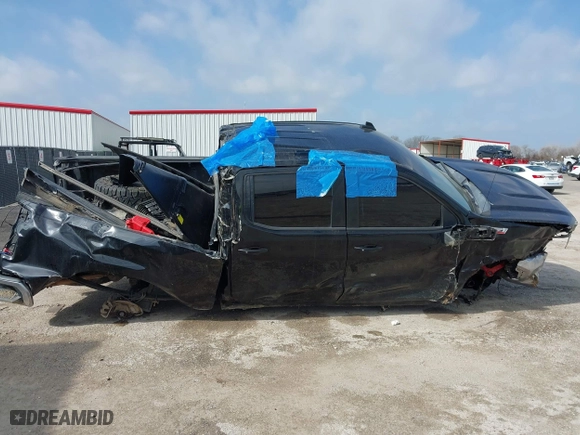 2019 Chevrolet Silverado 1500 LT with VIN 3GCUYDEDXKG192362, listed as a IAAI auction lot 41451087 with 1 mi miles. Bid and sale history available at carsss.com. Image 13.