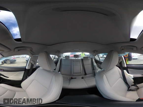 2014 Lexus IS 250 with VIN JTHCF1D27E5004665, listed as a IAAI auction lot 41929412 with 77,402 mi miles and . Bid and sale history available at DreamBid. Image 19.