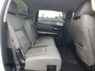 2019 Toyota Tundra SR5 z VIN 5TFHY5F10KX829945, wystawiony jako Copart lot #51911985 z przebiegiem 105 985 mil mil oraz Szkoda całkowita • Salvage title. Historia ofert i sprzedaży dostępna na DreamBid. Obrazek 10.