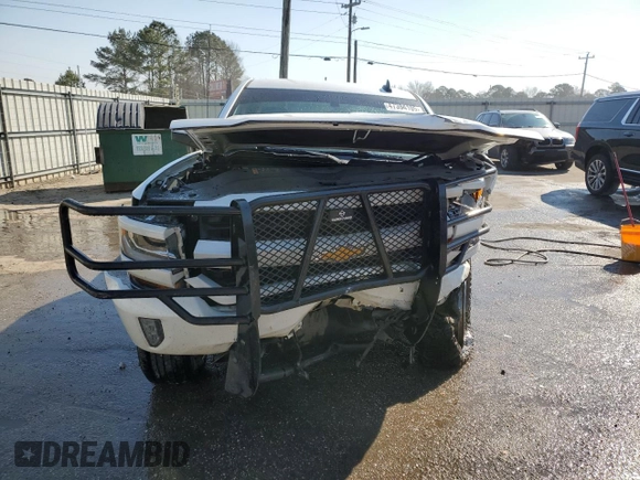 2018 Chevrolet Silverado 1500 LT with VIN 3GCUKREC0JG596842, listed as a Copart auction lot 47394105 with 135,583 mi miles and Salvage Title. Bid and sale history available at carsss.com. Image 5.