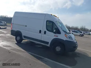 2017 Ram ProMaster Cargo Van with VIN 3C6TRVCG7HE548595, listed as a IAAI auction lot 41070554 with 253,738 mi miles. Bid and sale history available at carsss.com. Image 1.