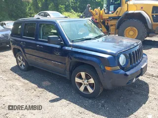 2016 Jeep Patriot High Altitude z VIN 1C4NJRFBXGD805684, wystawiony jako IAAI lot #42558210 z przebiegiem 176 243 mil mil oraz . Historia ofert i sprzedaży dostępna na DreamBid. Obrazek 1.