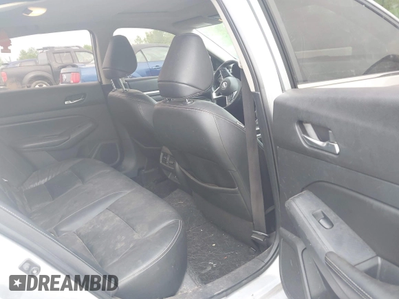 2019 Nissan Altima SL with VIN 1N4BL4EV8KC218304, listed as a IAAI auction lot 42394810 with 123,108 mi miles and . Bid and sale history available at DreamBid. Image 8.