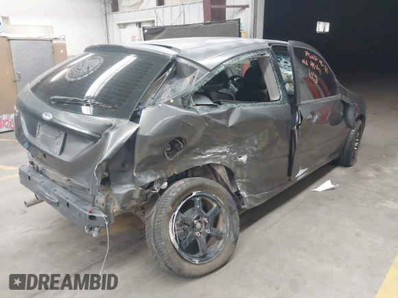 2007 Ford Focus S with VIN 1FAFP31NX7W327732, listed as a IAAI auction lot 41892875 with 155,820 mi miles and . Bid and sale history available at carsss.com. Image 4.