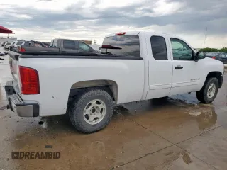 2013 Chevrolet Silverado 1500 LT with VIN 1GCRCSE06DZ306365, listed as a Copart auction lot 54683485 with 203,167 mi miles and Salvage Title. Bid and sale history available at DreamBid. Image 3.