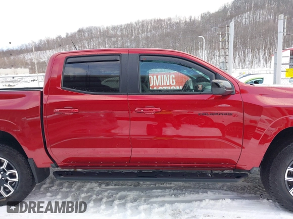 2024 Chevrolet Colorado 4WD Z71 with VIN 1GCPTDEK4R1127526, listed as a IAAI auction lot 41354627 with 8,127 mi miles. Bid and sale history available at carsss.com. Image 13.