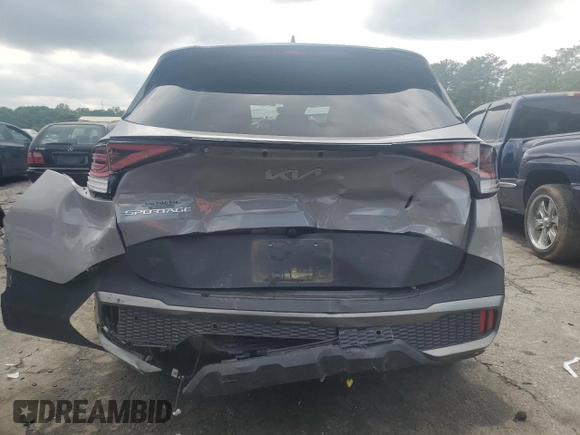 2023 Kia Sportage X-Pro z VIN 5XYK7CAFXPG094501, wystawiony jako Copart lot #56043535 z przebiegiem 19 241 mil mil oraz Szkoda całkowita • Salvage title. Historia ofert i sprzedaży dostępna na DreamBid. Obrazek 6.